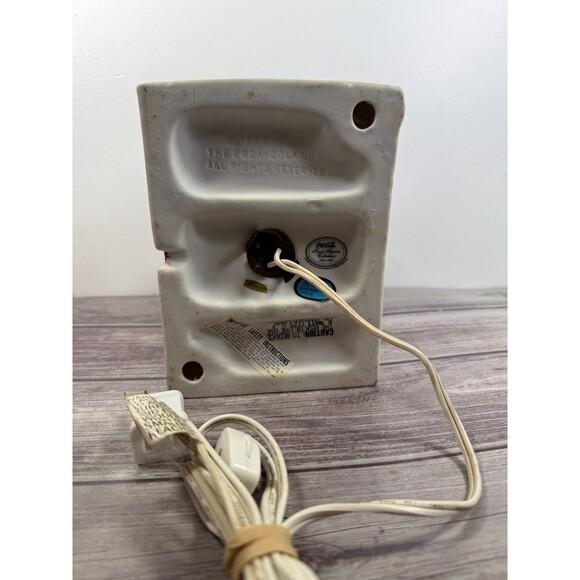 Town Square Collection Coca Cola “Mooney’s Antique Barn” Iluminated RETIRED - Picture 10 of 16